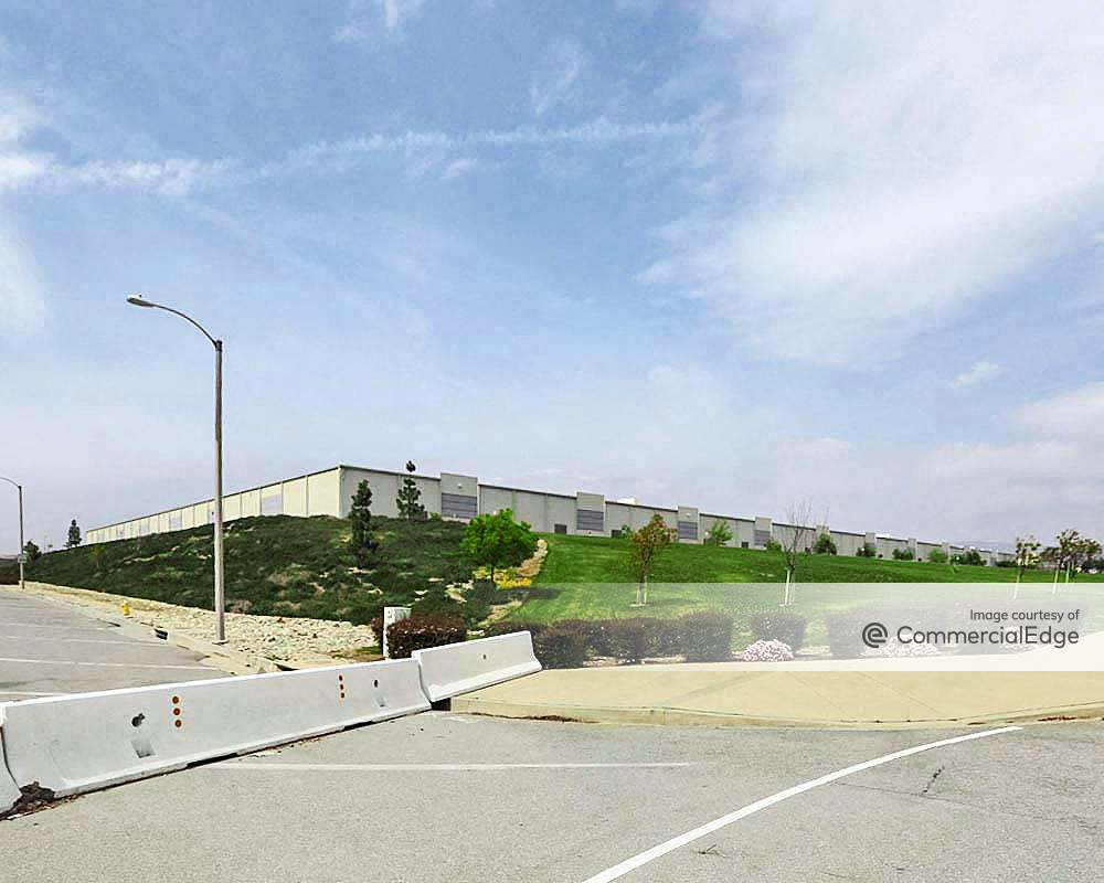 Target Distribution Center 3110 North Alder Avenue 3110 North Alder